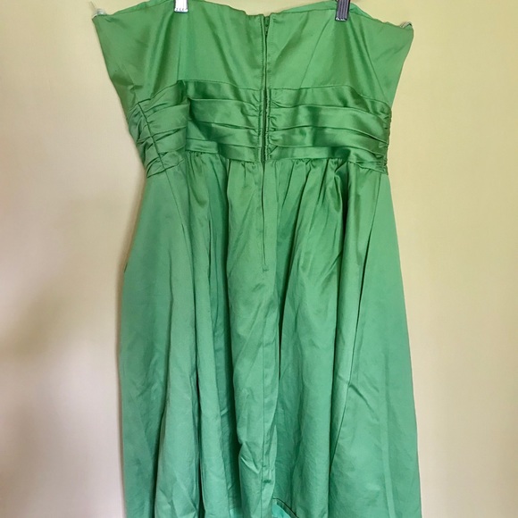 David’s bridal strapless dress - Picture 4 of 5